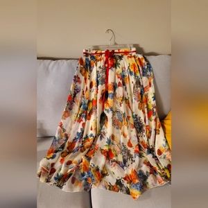 Flowy flower skirt, size L